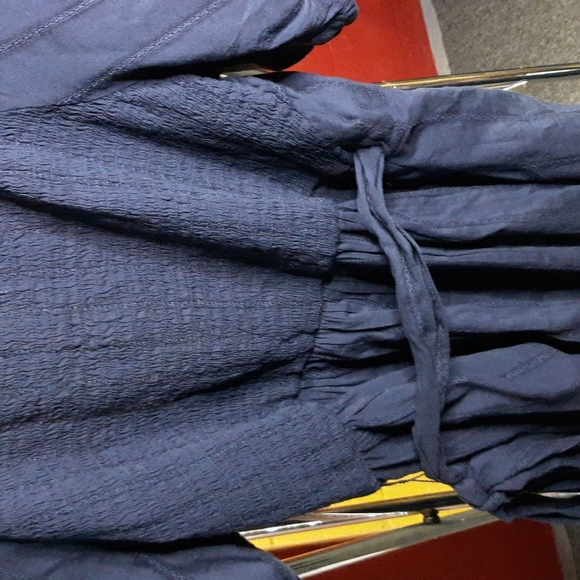 Old Navy Puff Sleeve Navy Shirt (#66) - Picture 4 of 9